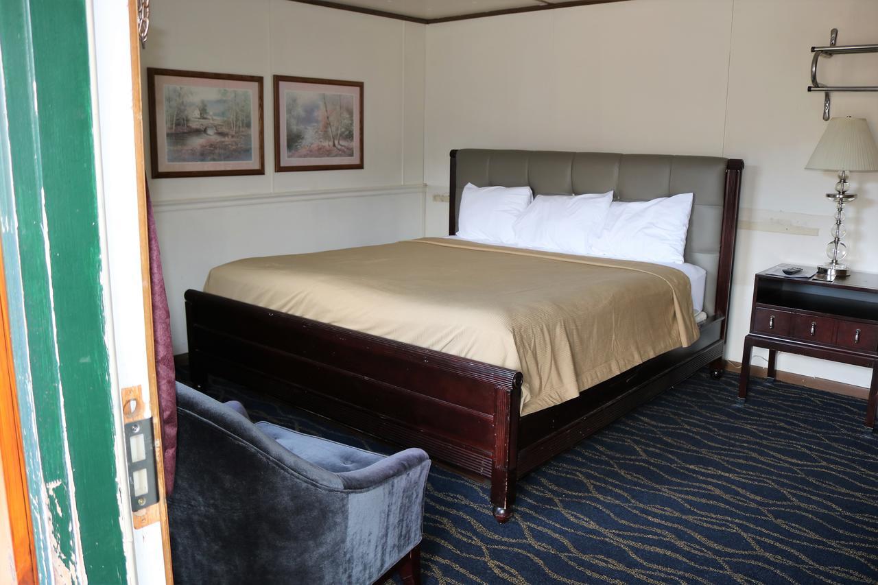 Rodeway Inn Harlan ภายนอก รูปภาพ