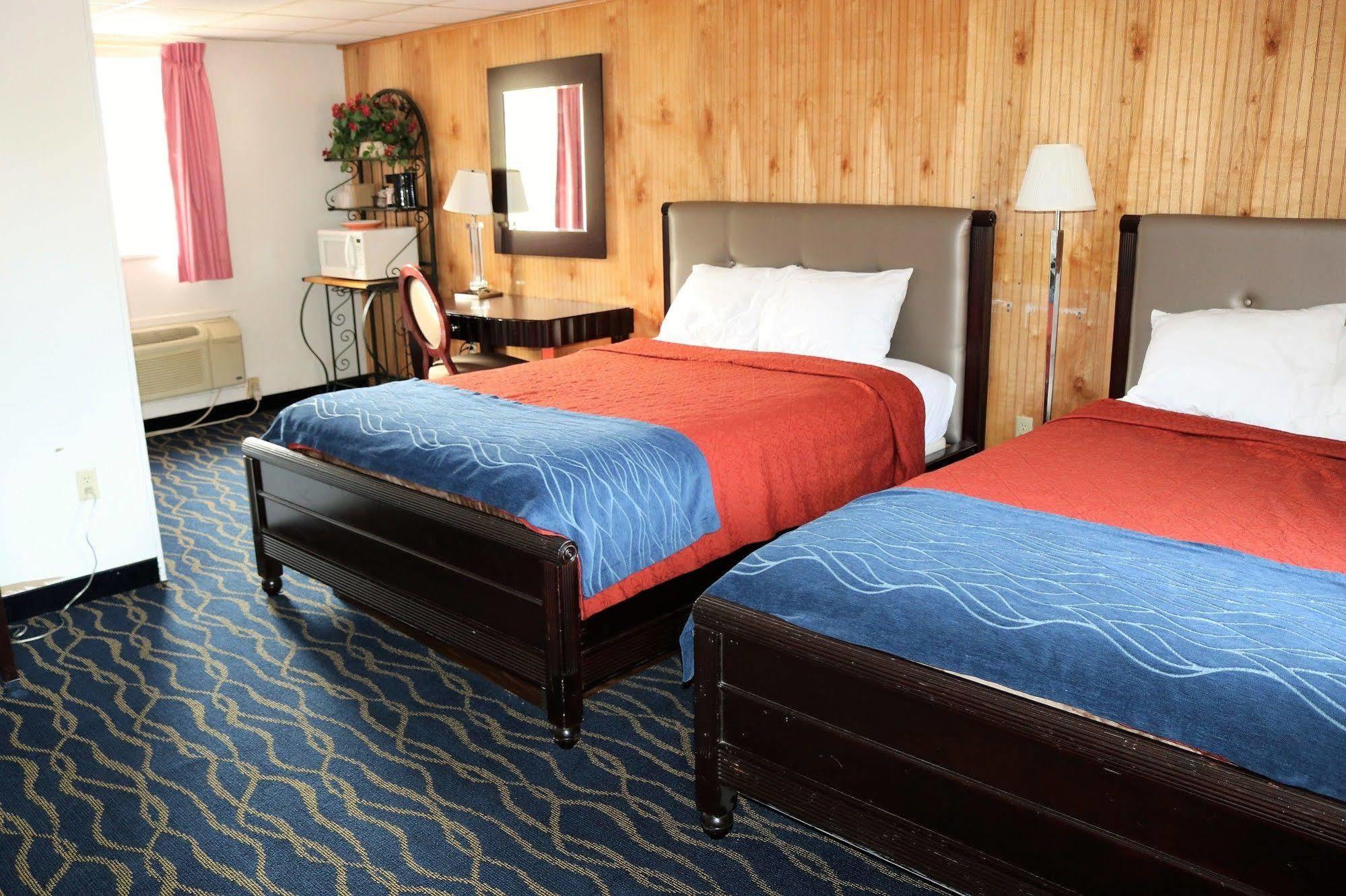 Rodeway Inn Harlan ภายนอก รูปภาพ