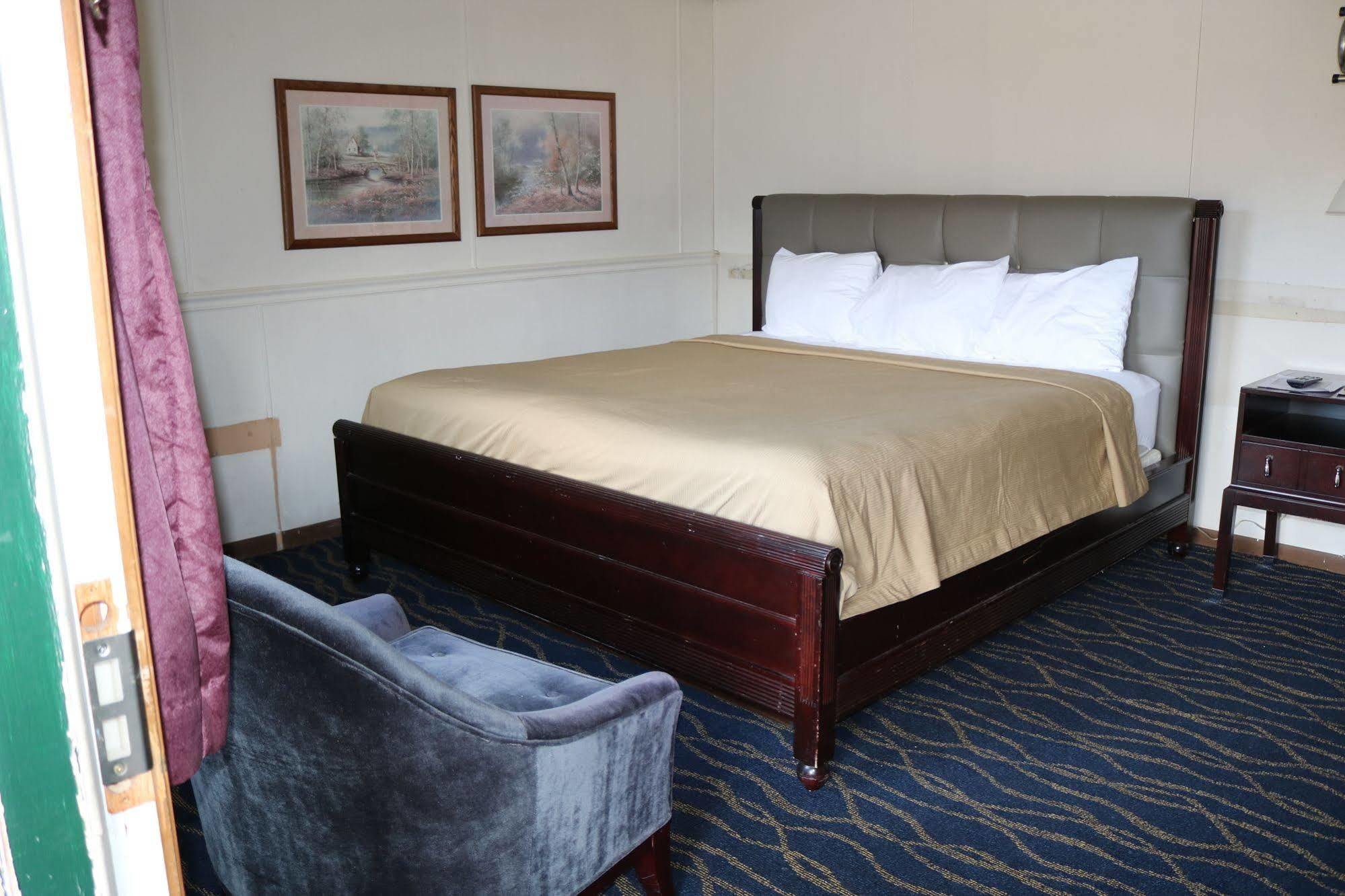 Rodeway Inn Harlan ภายนอก รูปภาพ