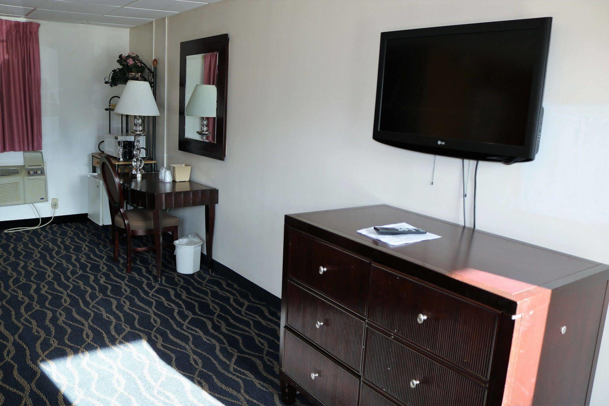 Rodeway Inn Harlan ภายนอก รูปภาพ