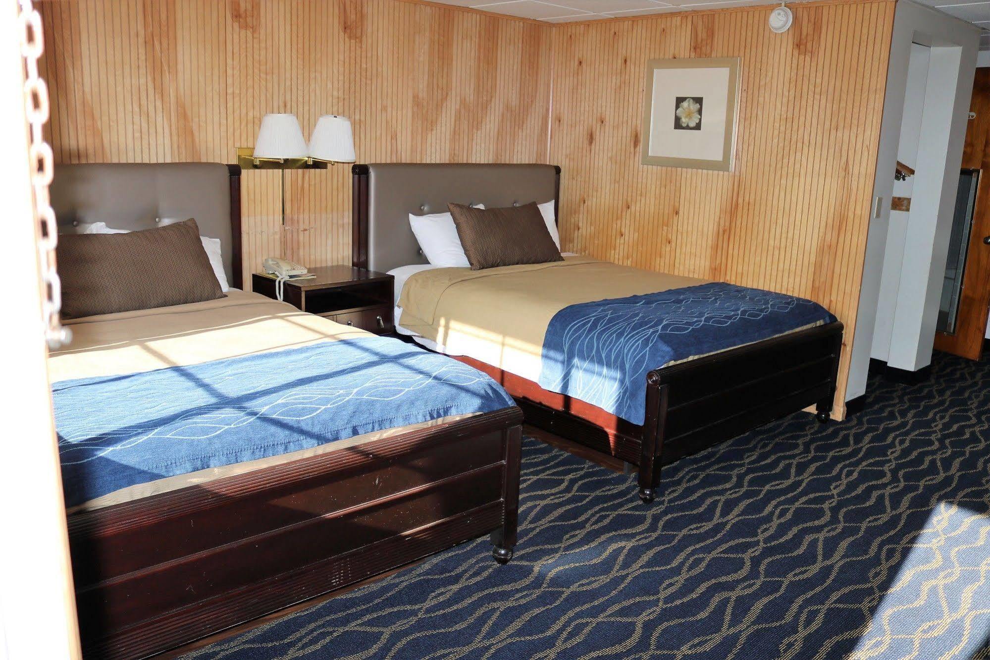 Rodeway Inn Harlan ภายนอก รูปภาพ